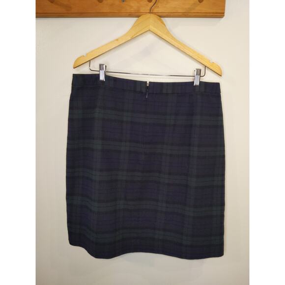 L.L.Bean Women's 16 Navy Blackwatch Plaid Wool Skirt Classic Fit - Picture 2 of 11